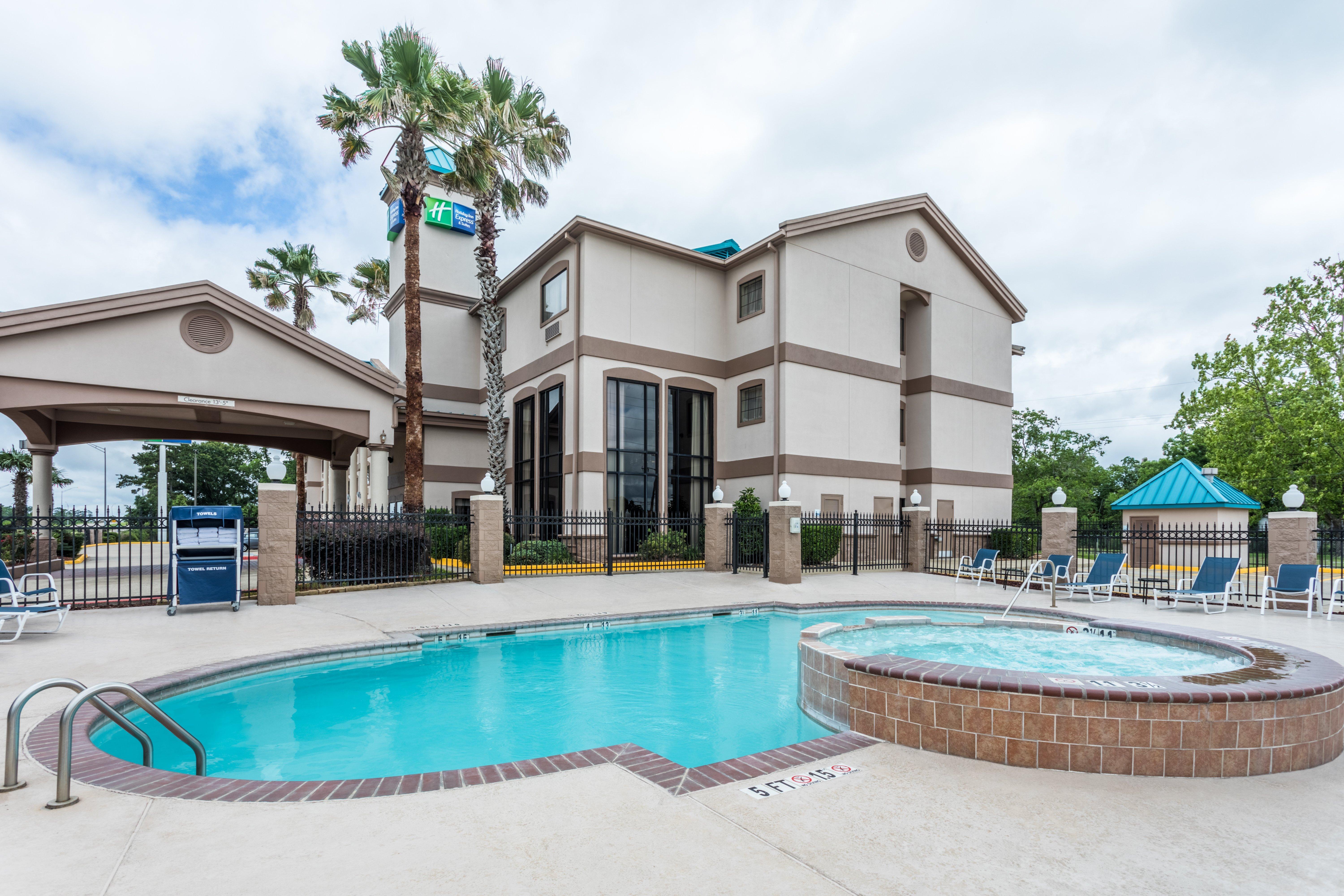 Holiday Inn Express Hotel And Suites Lake Charles By Ihg Dış mekan fotoğraf