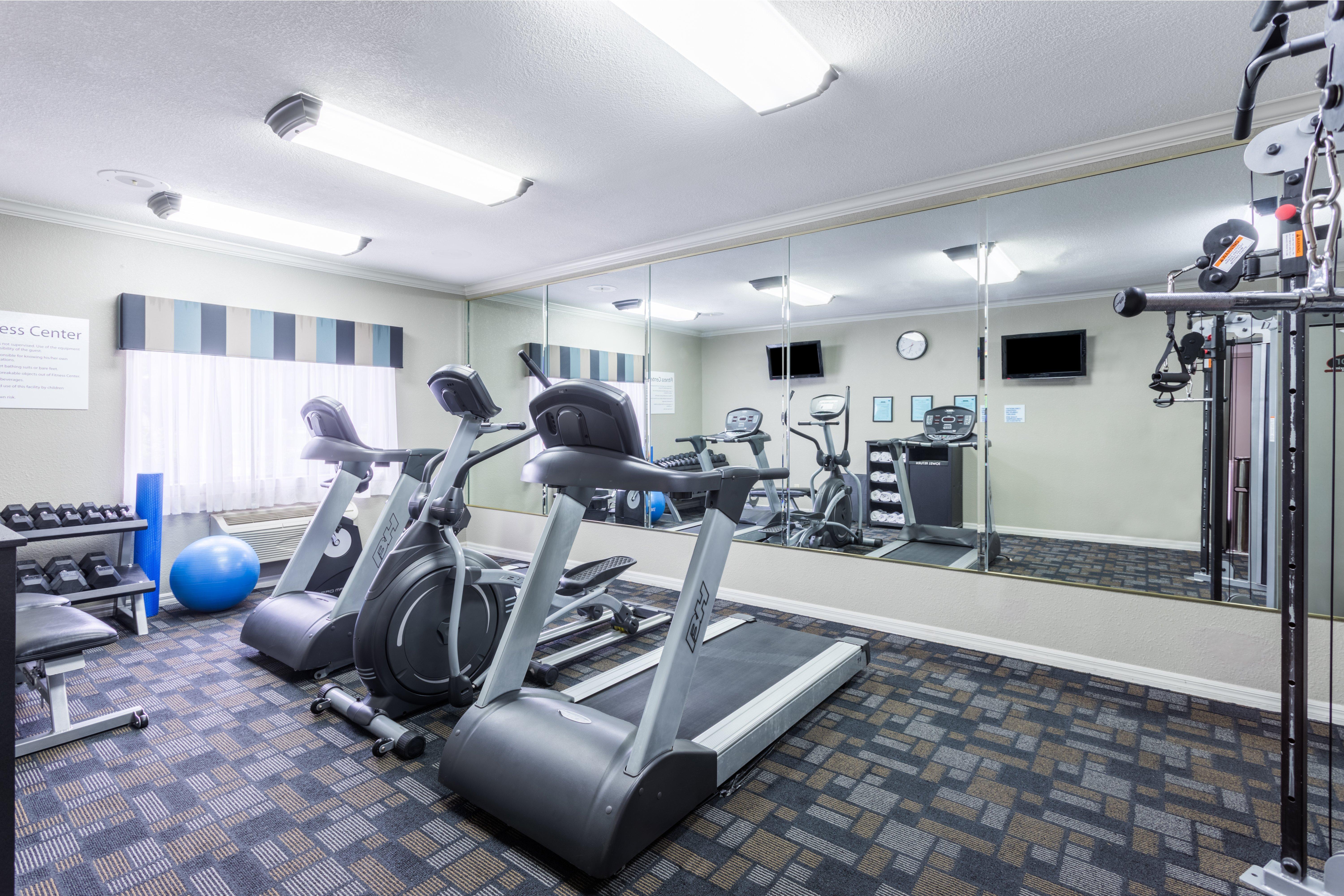Holiday Inn Express Hotel And Suites Lake Charles By Ihg Dış mekan fotoğraf