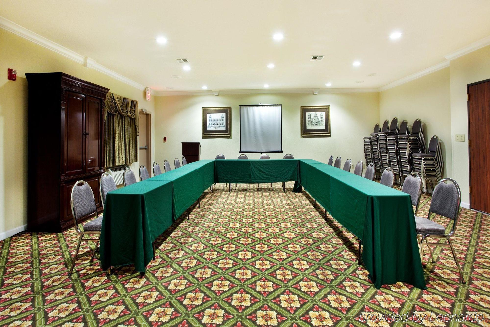 Holiday Inn Express Hotel And Suites Lake Charles By Ihg Konforlar fotoğraf