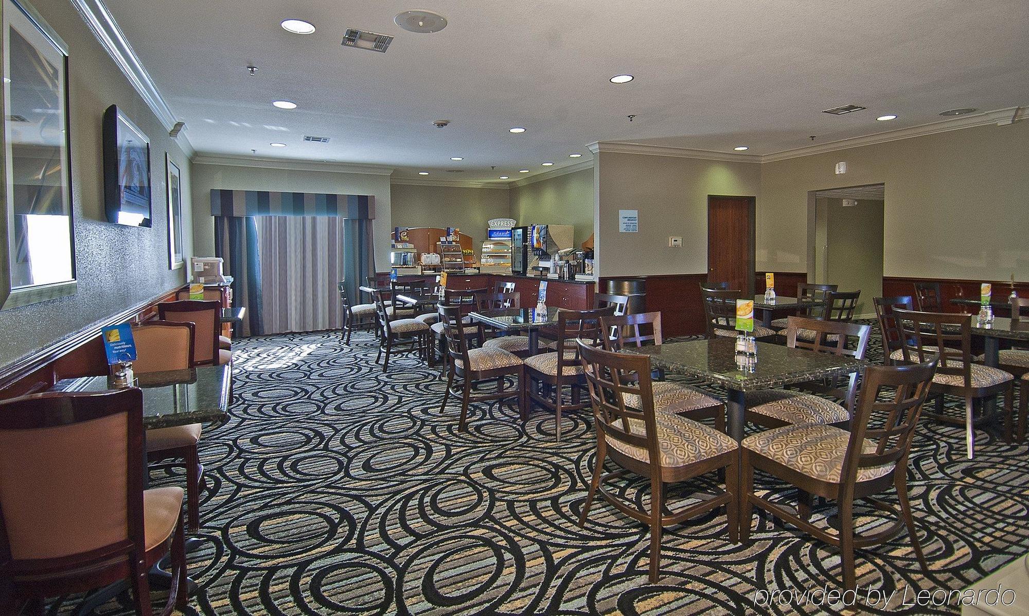 Holiday Inn Express Hotel And Suites Lake Charles By Ihg Restoran fotoğraf