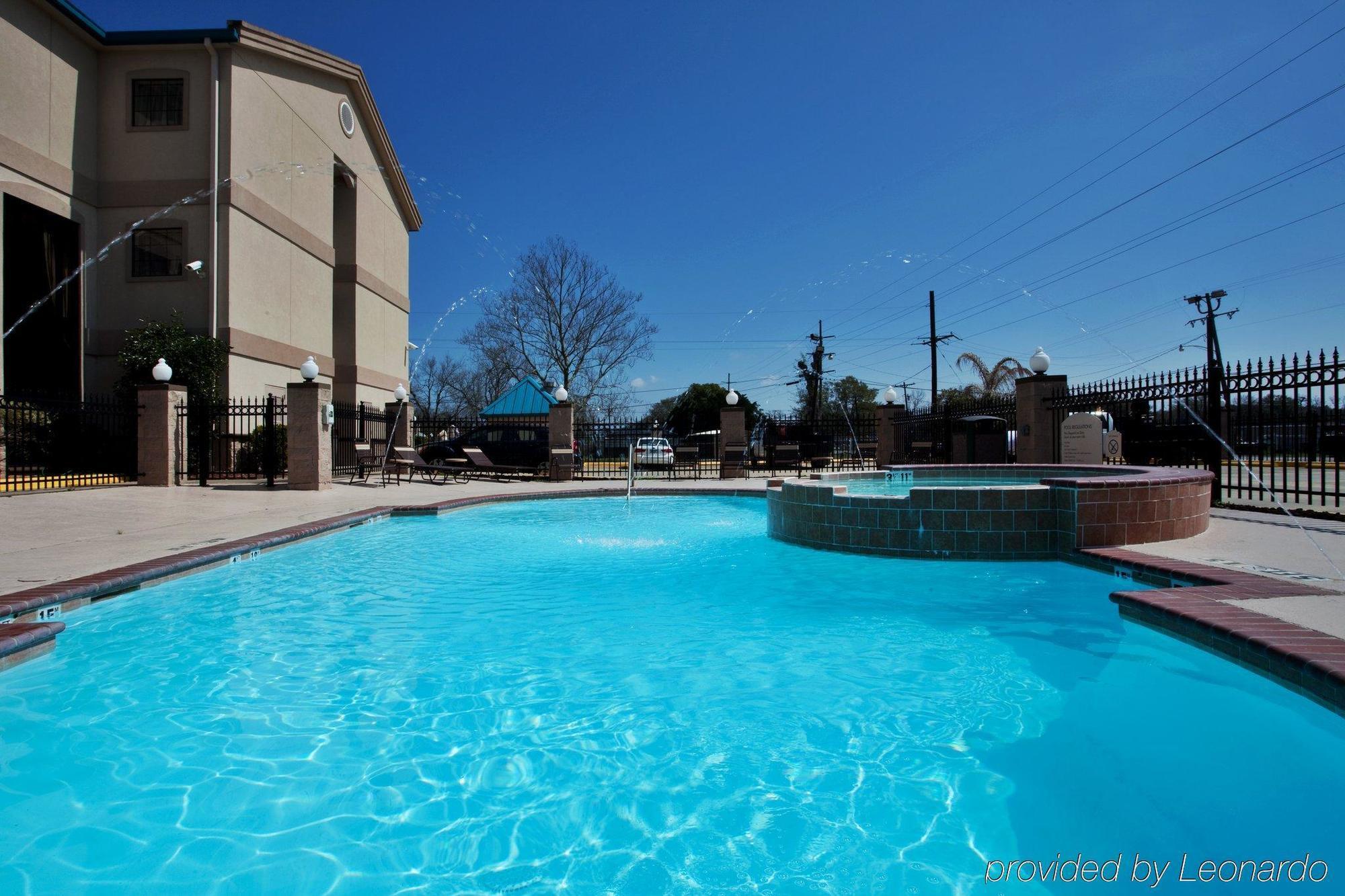 Holiday Inn Express Hotel And Suites Lake Charles By Ihg Konforlar fotoğraf