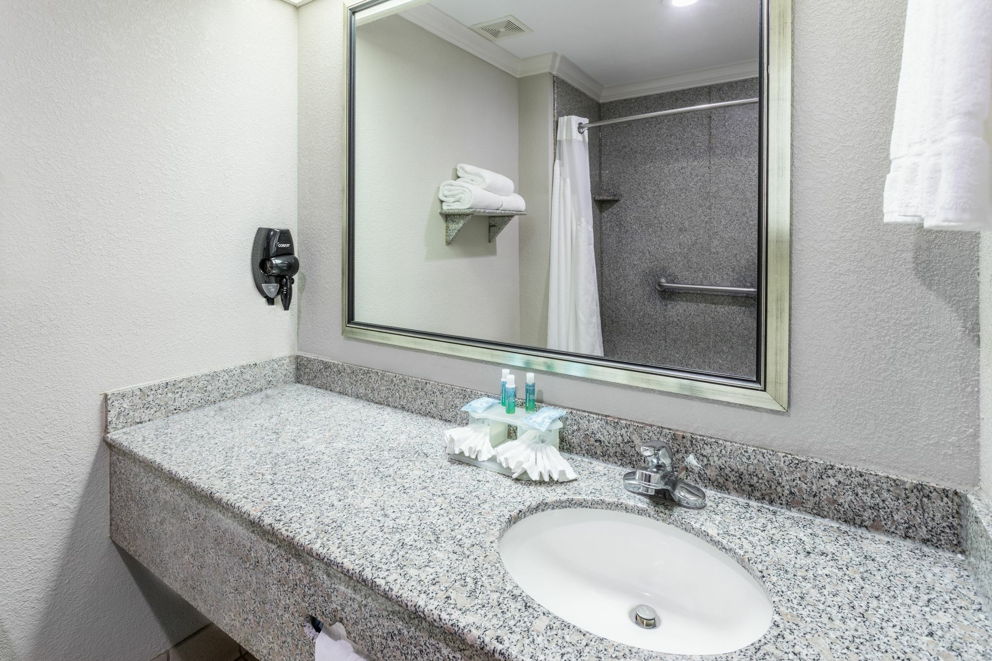 Holiday Inn Express Hotel And Suites Lake Charles By Ihg Dış mekan fotoğraf